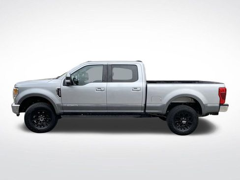 Certified 2022 Ford F350 Lariat w/ Tremor Off-Road Package image 15