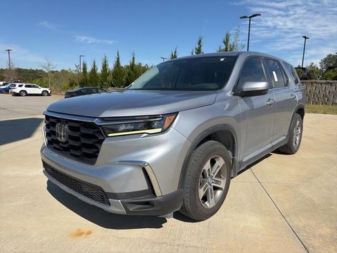 Used 2023 Honda Pilot EX-L image 3