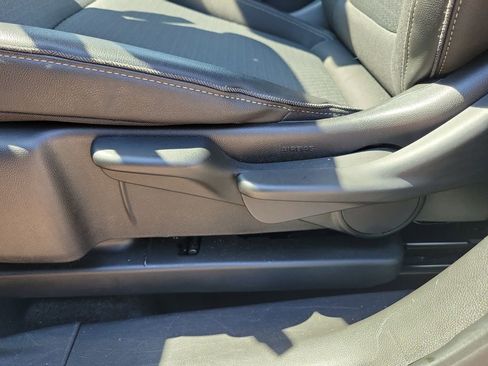 Used 2025 Buick Encore GX Preferred image 18