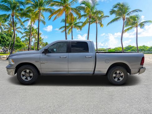 Used 2021 RAM 1500 Classic SLT AWD/4WD image 6