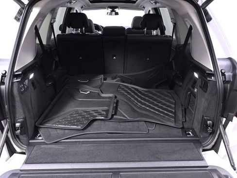 Used 2022 BMW X7 xDrive40i w/ Parking Assistance Package AWD/4WD image 19