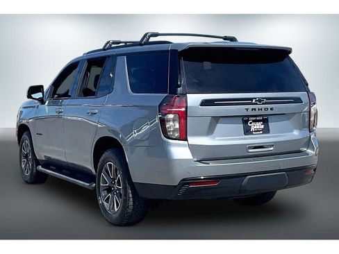 Used 2023 Chevrolet Tahoe Z71 w/ Luxury Package AWD/4WD image 4