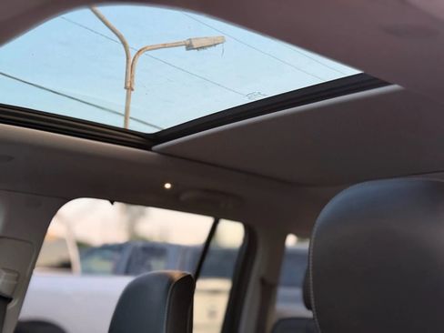 Used 2023 Jeep Grand Cherokee Limited w/ Luxury Tech Group II image 29