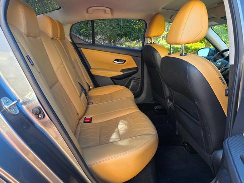 Used 2021 Nissan Sentra SV w/ SV Premium Package image 28