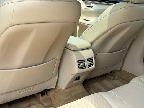 Used 2015 Lexus ES 350 w/ Luxury Package FWD image 29
