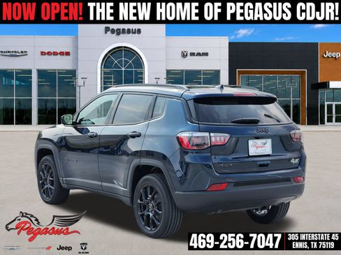 New 2026 Jeep Compass Latitude AWD/4WD image 4