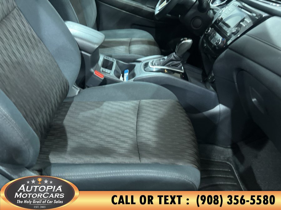 Used 2017 Nissan Rogue SV AWD/4WD image 12