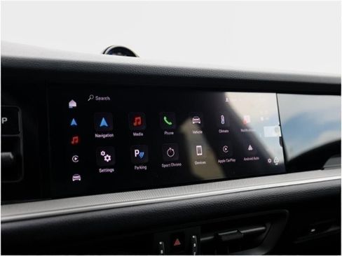 Certified 2025 Porsche Cayenne Coupe image 18