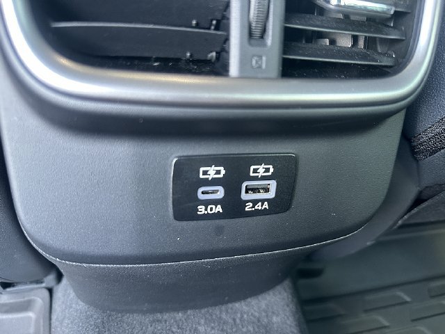 Used 2023 Subaru Outback Onyx Edition AWD/4WD image 18