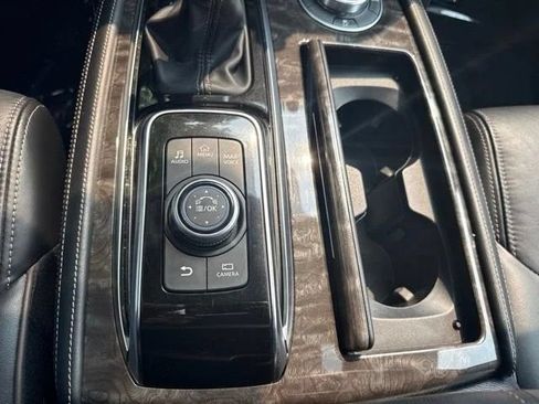 Used 2024 Nissan Armada Platinum w/ Cargo Package AWD/4WD image 35
