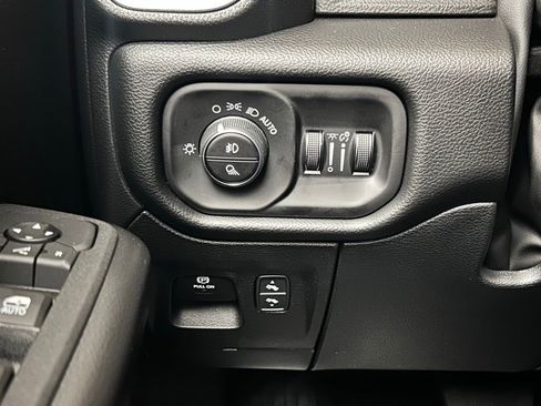 New 2026 RAM 1500 Big Horn AWD/4WD image 19