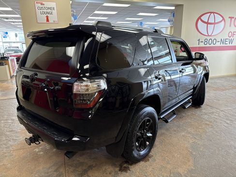 Used 2023 Toyota 4Runner SR5 image 11