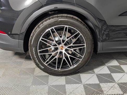 New 2026 Porsche Cayenne AWD/4WD image 13