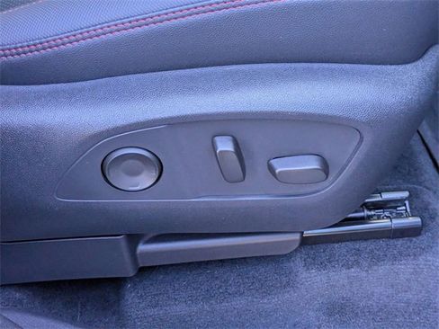 Certified 2024 Chevrolet Traverse RS image 42