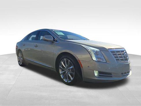 Used 2014 Cadillac XTS Luxury w/ Driver Awareness Package image 10