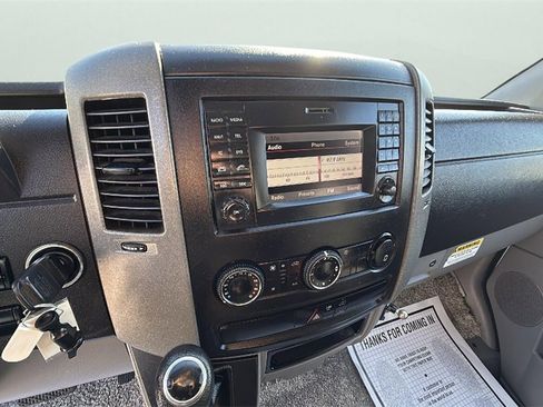 Used 2017 Freightliner Sprinter 2500 image 20