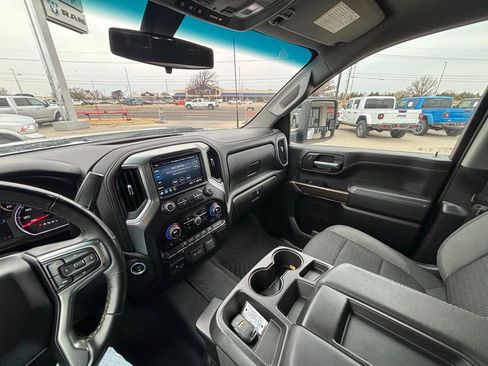 Used 2023 Chevrolet Silverado 2500 LT w/ Convenience Package image 16