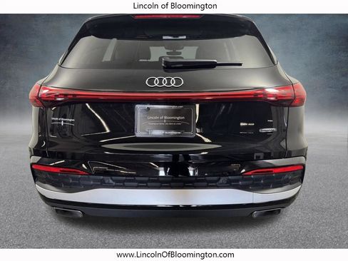 Used 2025 Audi Q5 Premium w/ Convenience Package AWD/4WD image 6