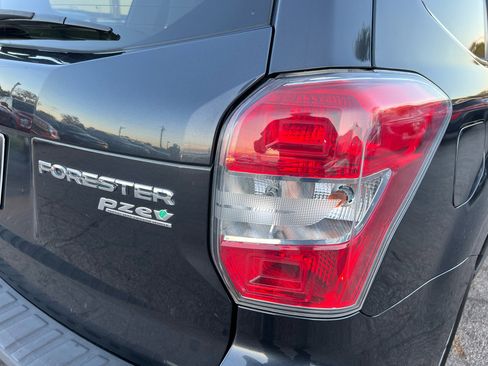 Used 2015 Subaru Forester 2.5i Limited image 18