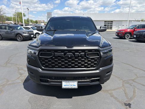 Used 2025 RAM 1500 Tradesman AWD/4WD image 3