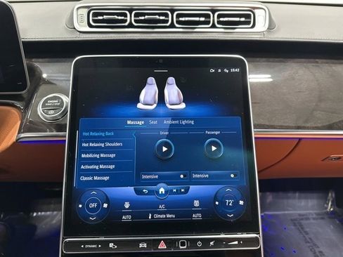 Certified 2022 Mercedes-Benz S 500 4MATIC image 19