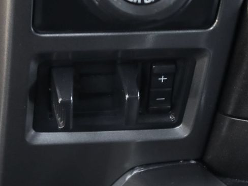 Used 2018 Ford F150 XLT w/ Equipment Group 302A Luxury AWD/4WD image 32