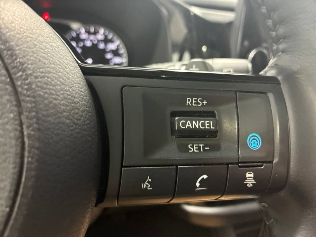 Used 2024 Nissan Pathfinder SL w/ SL Premium Package AWD/4WD image 23
