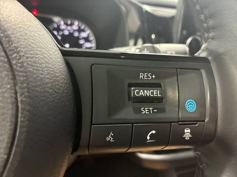 Used 2024 Nissan Pathfinder SL w/ SL Premium Package AWD/4WD image 23