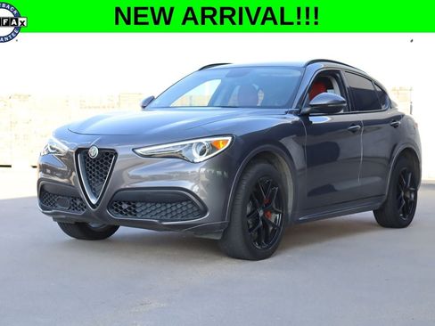 Used 2018 Alfa Romeo Stelvio Sport w/ Quick Order Package 22J Sport AWD/4WD image 1