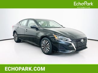 Used 2025 Nissan Altima 2.5 SV video 1