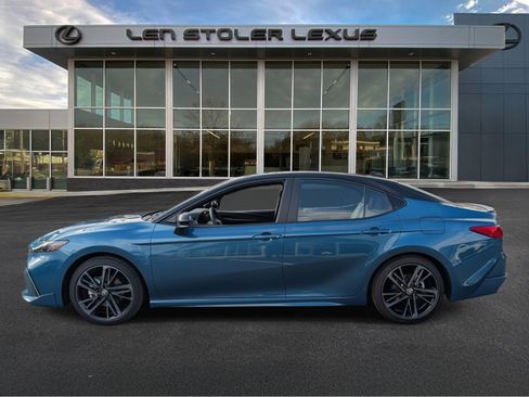 Used 2025 Toyota Camry XSE image 6