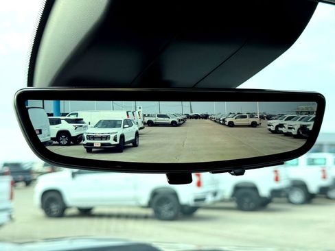 Used 2022 Chevrolet Silverado 1500 ZR2 w/ Technology Package image 33