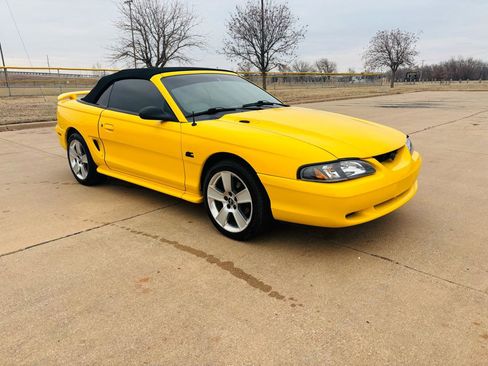 Used 1995 Ford Mustang GT RWD image 28