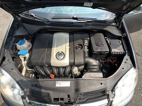 Used 2009 Volkswagen Jetta SE FWD image 31