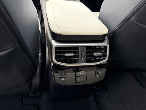Used 2024 Lexus RX 350 Premium w/ Accessory Package (Z1) FWD image 20