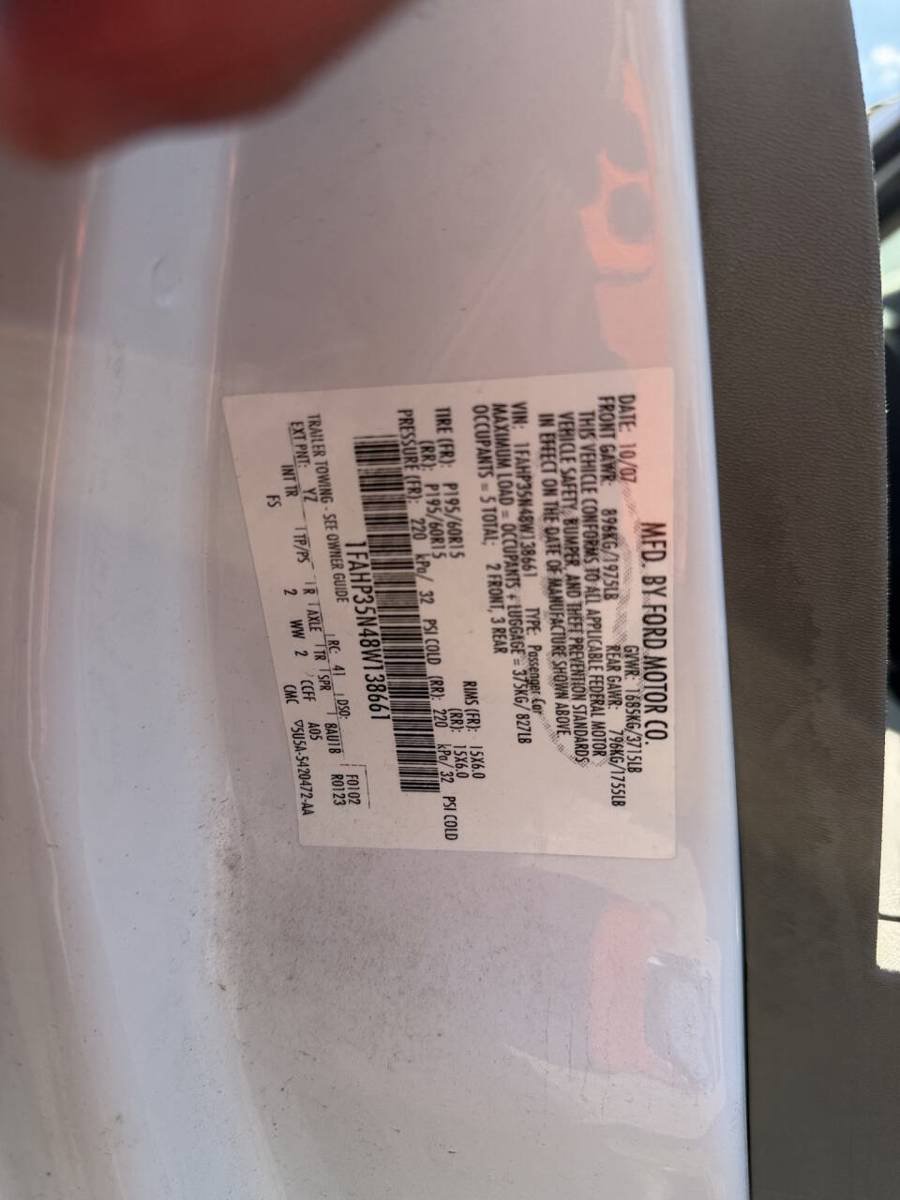 Used 2008 Ford Focus SES FWD image 39