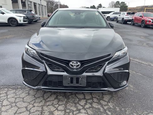 Used 2023 Toyota Camry SE image 2
