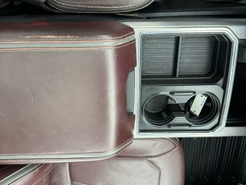 Used 2017 Ford F350 Platinum image 26