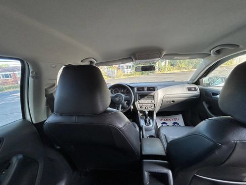 Used 2014 Volkswagen Jetta SE image 8