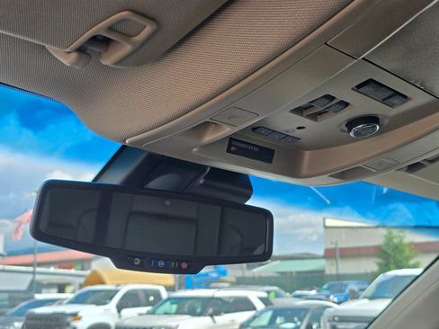 Used 2017 Chevrolet Suburban Premier AWD/4WD image 26