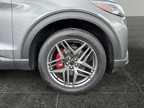 Used 2025 Ford Explorer ST-Line w/ ST-Line Street Pack image 9