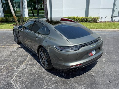 Used 2022 Porsche Panamera 4 Platinum Edition AWD/4WD image 18