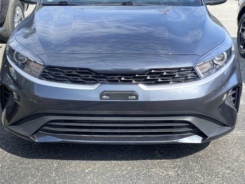 Used 2023 Kia Forte LXS FWD image 8