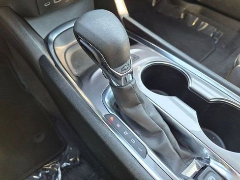 Used 2024 Chevrolet Malibu LT FWD image 13