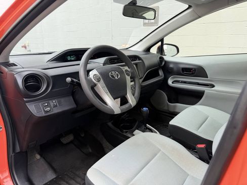 Used 2013 Toyota Prius C One FWD image 10