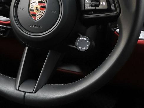 Certified 2024 Porsche Cayenne AWD/4WD image 34