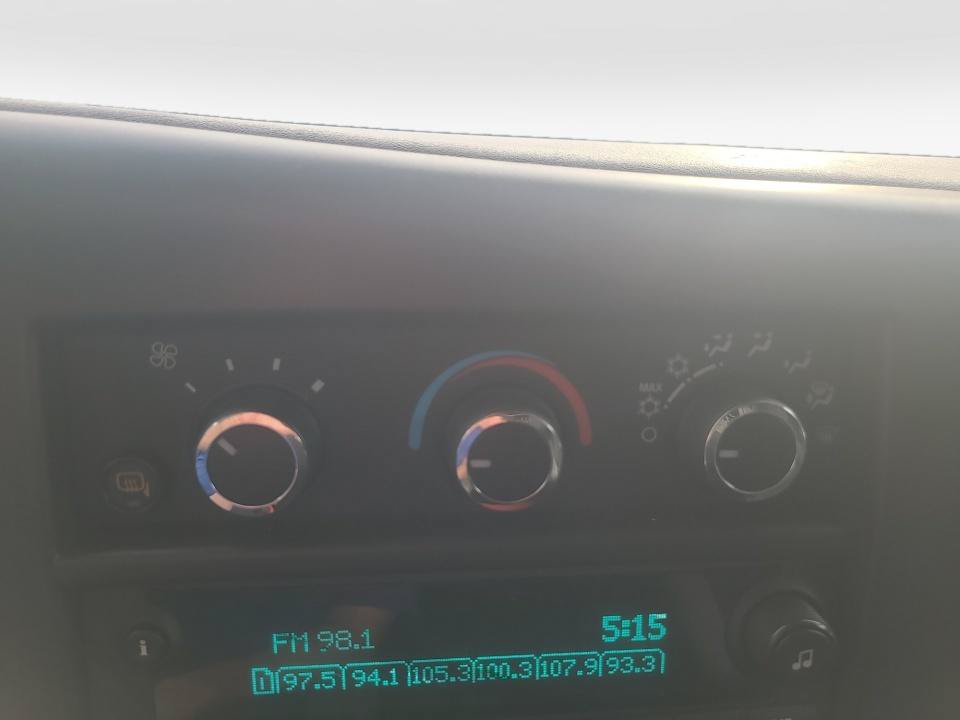 Used 2025 Chevrolet Express 2500 w/ Driver Convenience Package RWD image 18
