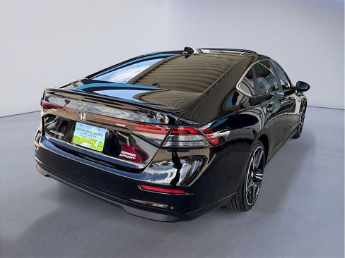 Used 2023 Honda Accord Sport image 6