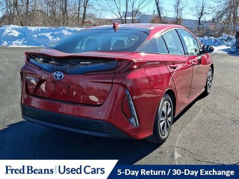 Used 2017 Toyota Prius Prime Advanced image 10