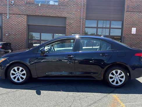 Used 2024 Toyota Corolla LE FWD image 13